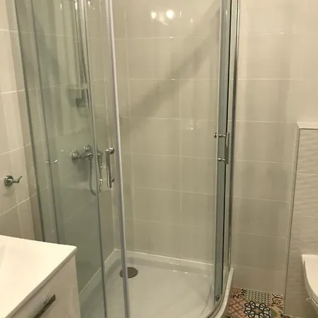 Apartment Brzeska 10 *