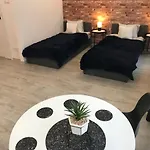 Apartmán Brzeska 10 *