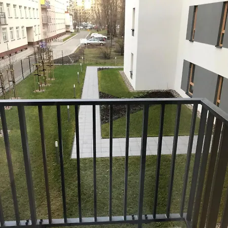 Brzeska 10