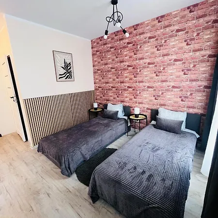 Brzeska 10 华沙
